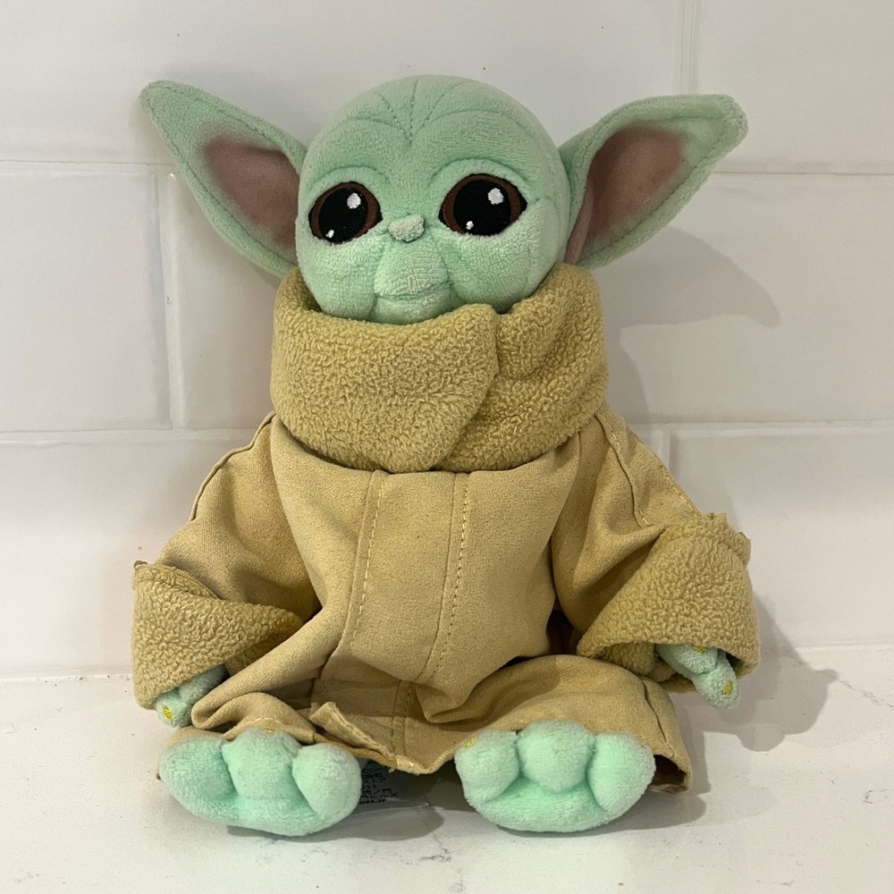Star Wars The Mandalorian The Child Baby Yoda Doll 9” Plush Toy Disney